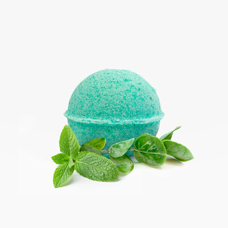 “Vegan Bath Bombs: Eco-Friendly, DIY, and Cruelty-Free Trends Taking Over the Beauty Industry”
